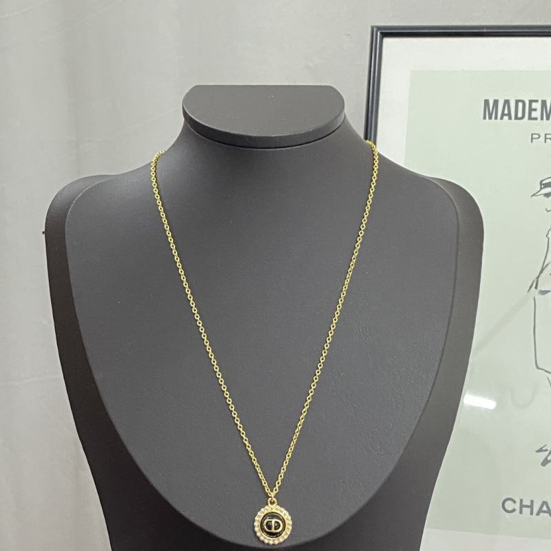 chr1st1an D10r necklaces